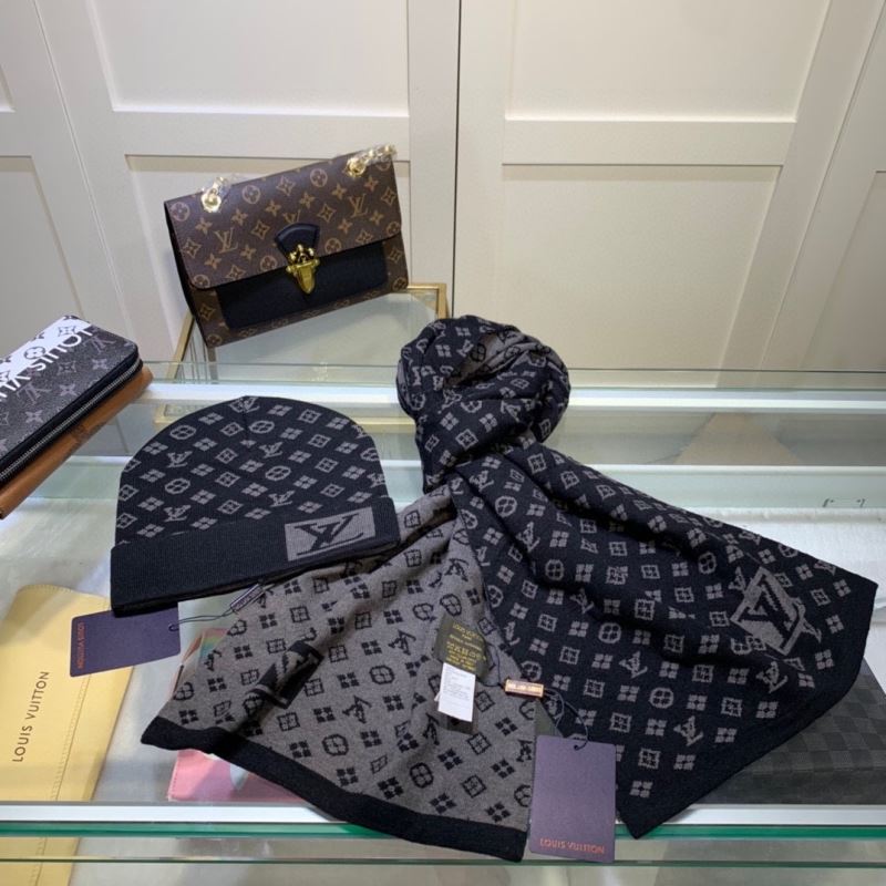 Louis Vuitton Caps Scarfs